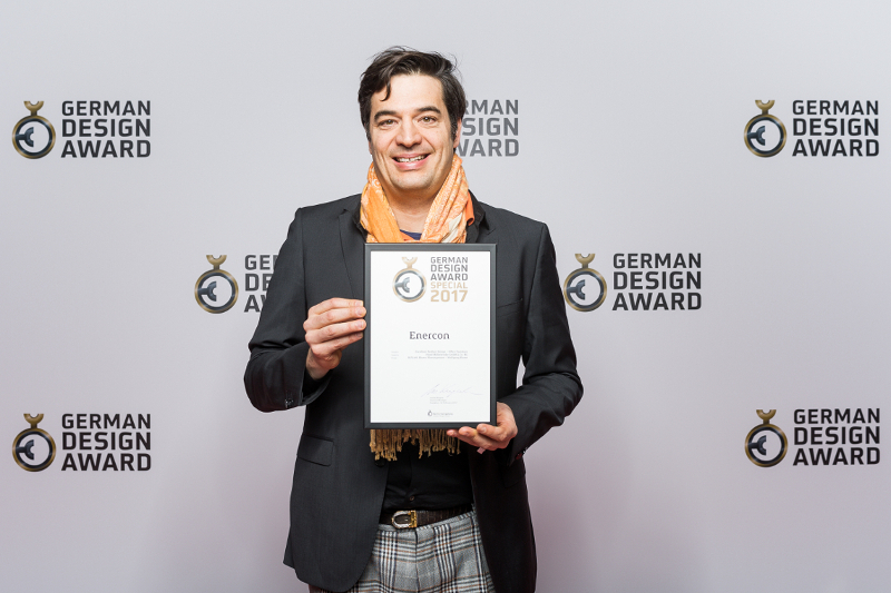 Geschäftsführer André Hund bei der Preisverleihung zum German Design Award 2017